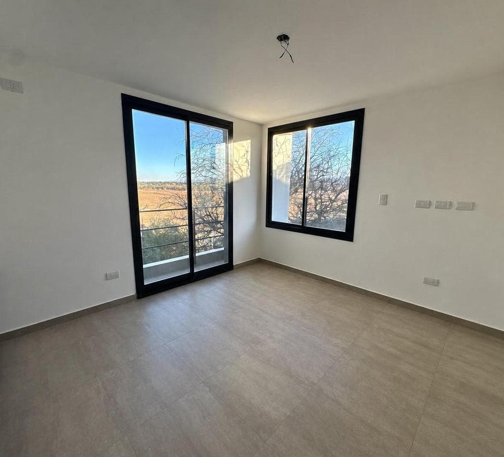 3-BEDROOM HOUSE FOR SALE IN LAS CAÑITAS, A PRIVATE NEIGHBORHOOD IN MÁLAGA
