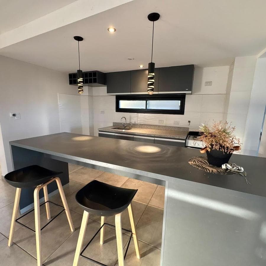 3-BEDROOM HOUSE FOR SALE IN LAS CAÑITAS, A PRIVATE NEIGHBORHOOD IN MÁLAGA