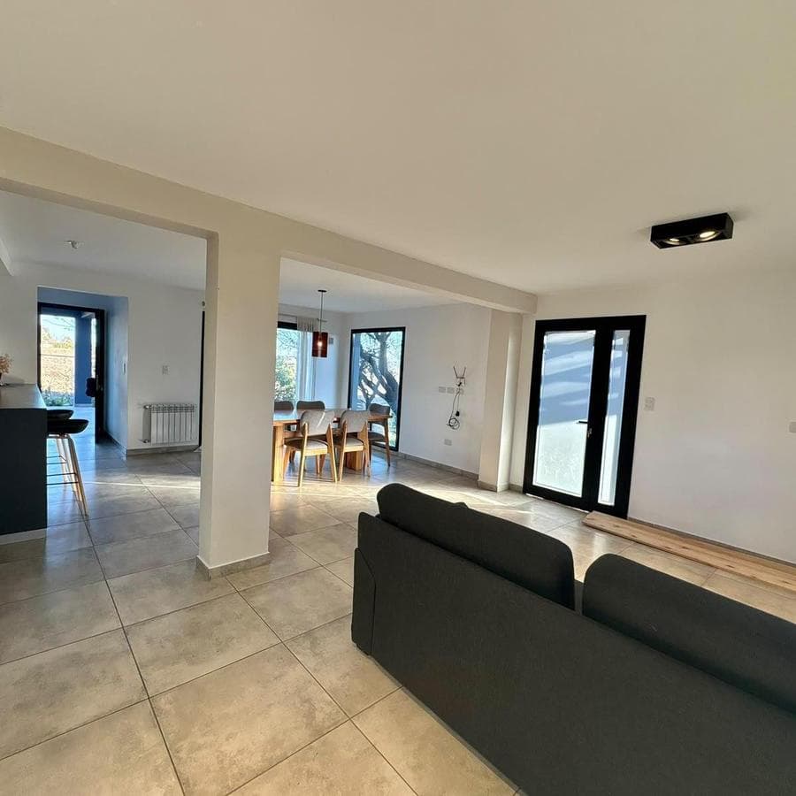 3-BEDROOM HOUSE FOR SALE IN LAS CAÑITAS, A PRIVATE NEIGHBORHOOD IN MÁLAGA