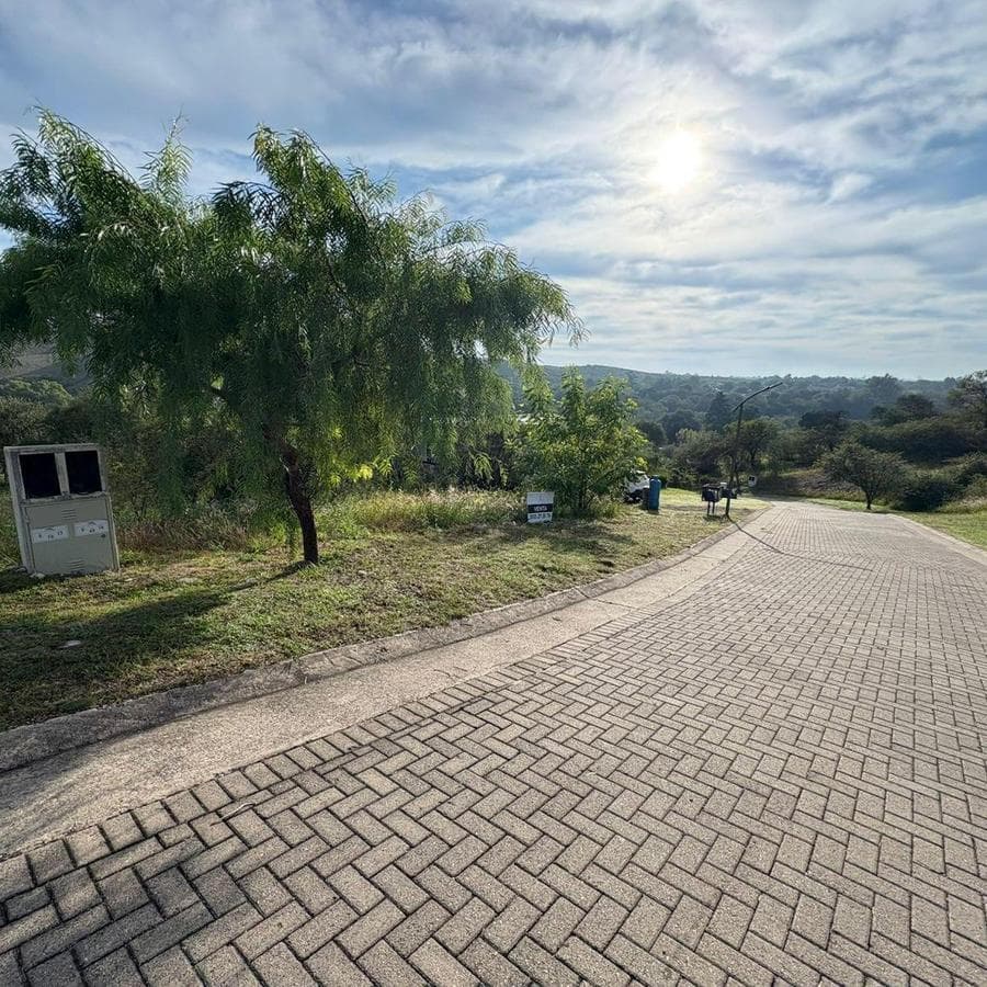 LAND FOR SALE IN COLINAS DE LA DESEADA, LA CALERA, CORDOBA FINANCING AVAILABLE