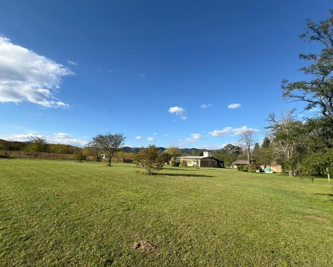 HOUSE WITH BARN FOR SALE, 10-LOT SUBDIVISION, VELEZ CRESPO, SAN IGNACIO, CALAMUCHITA, CORDOBA