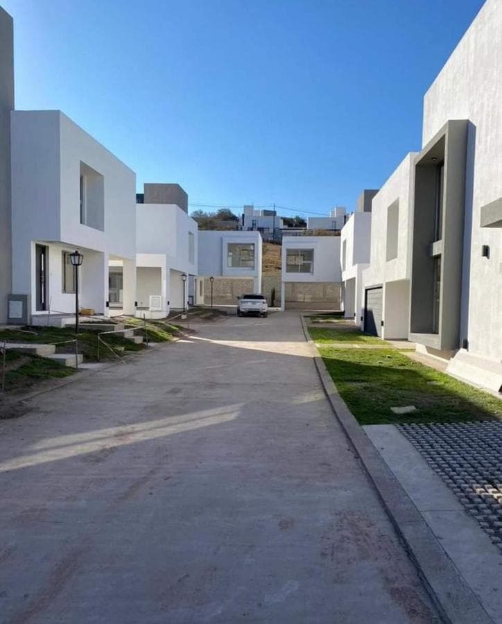3-BEDROOM DUPLEX FOR SALE IN HOUSING LA CUESTA, PLAZA CUESTA COLORADA, LA CALERA, CORDOBA