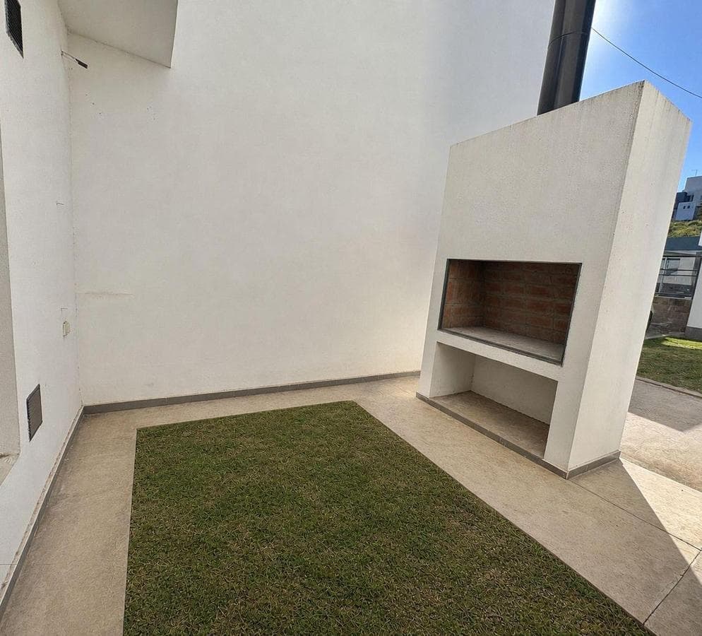 3-BEDROOM DUPLEX FOR SALE IN HOUSING LA CUESTA, PLAZA CUESTA COLORADA, LA CALERA, CORDOBA