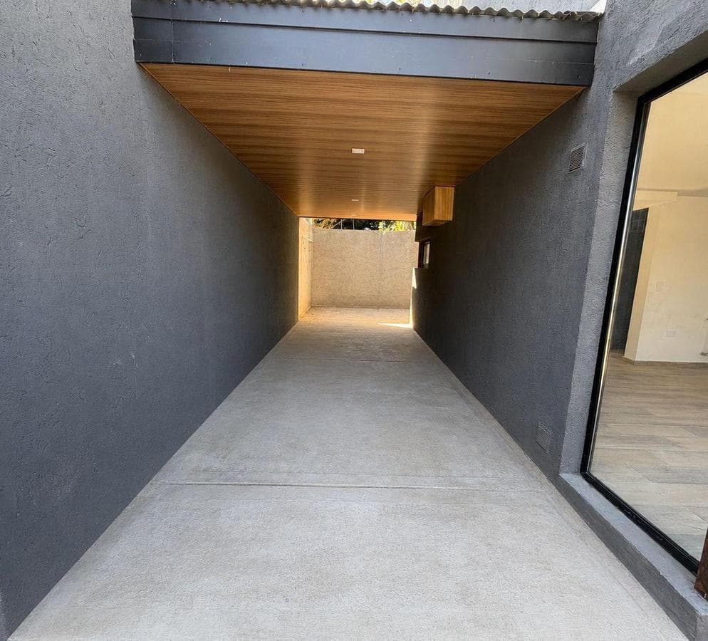 2-BEDROOM DUPLEX FOR SALE IN HOUSING ARGUELLO, CORDOBA