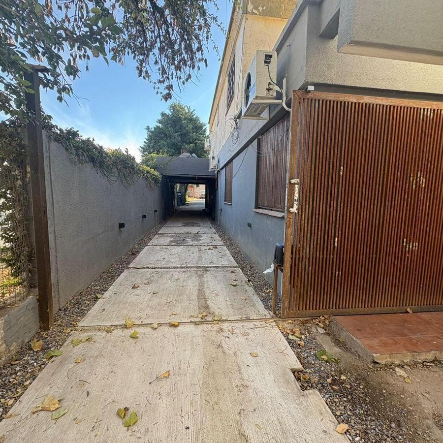2-BEDROOM DUPLEX FOR SALE IN HOUSING ARGUELLO, CORDOBA