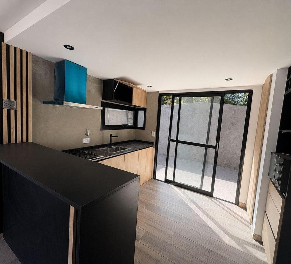 2-BEDROOM DUPLEX FOR SALE IN HOUSING ARGUELLO, CORDOBA