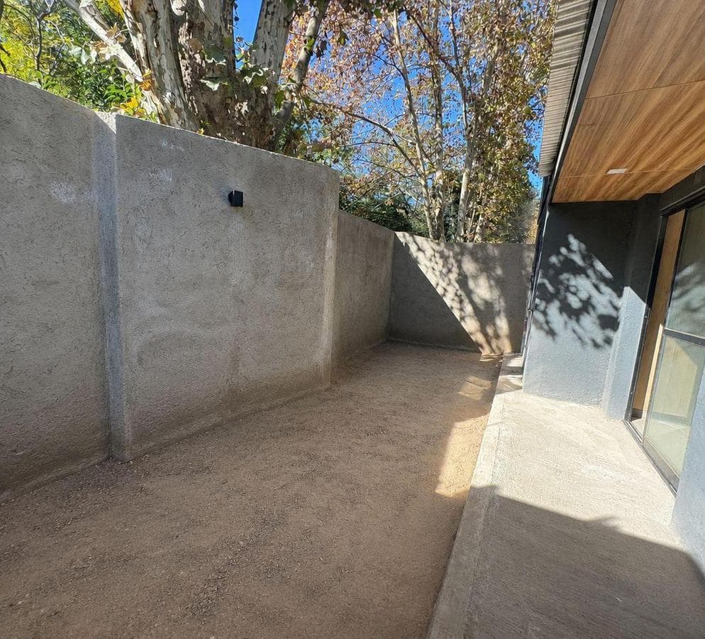 2-BEDROOM DUPLEX FOR SALE IN HOUSING ARGUELLO, CORDOBA