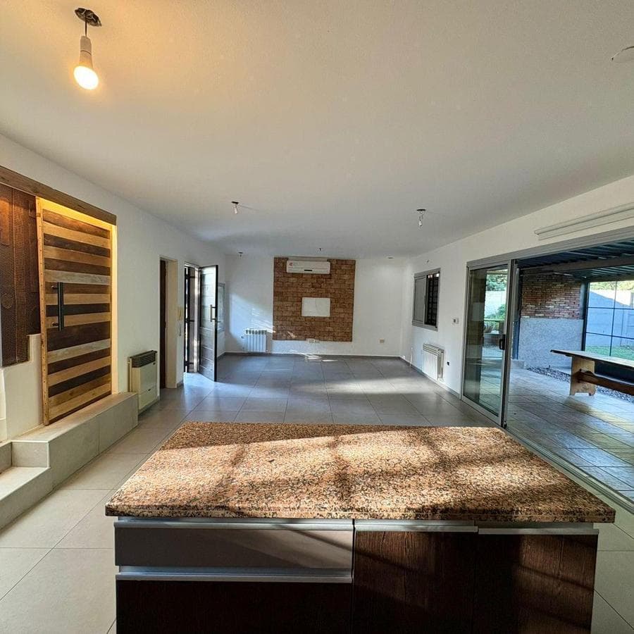 3-BEDROOM DUPLEX FOR SALE IN HOUSING UNQUILLO