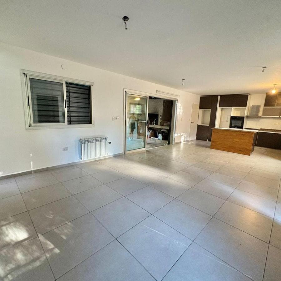 3-BEDROOM DUPLEX FOR SALE IN HOUSING UNQUILLO