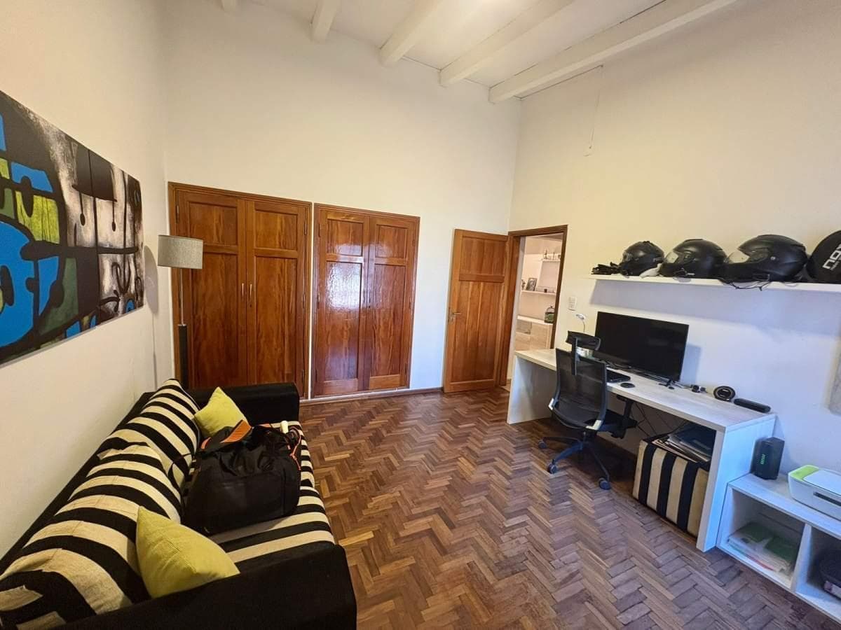 SINGLE-STORY HOUSE FOR SALE IN EL TALAR DE MENDIOLAZA—ELIGIBLE FOR A MORTGAGE