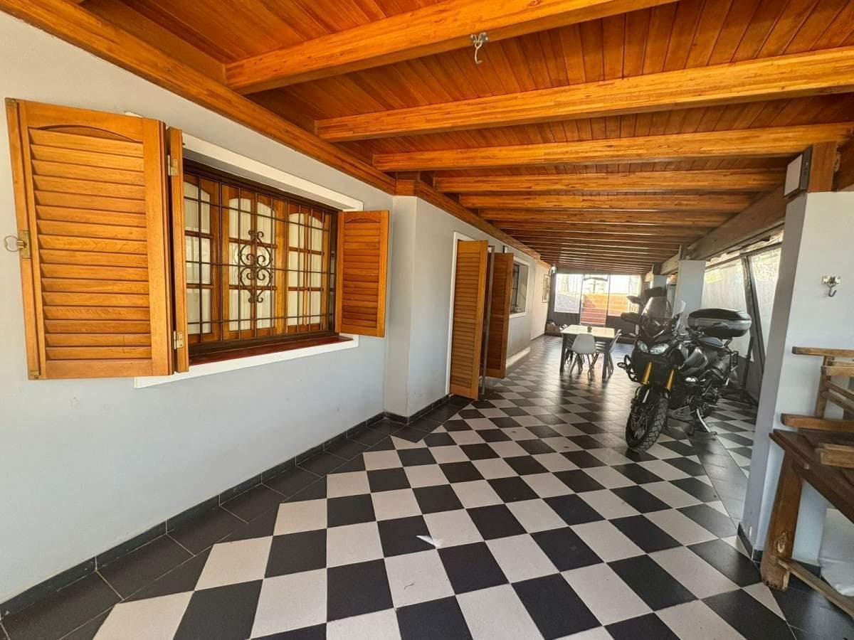 SINGLE-STORY HOUSE FOR SALE IN EL TALAR DE MENDIOLAZA—ELIGIBLE FOR A MORTGAGE