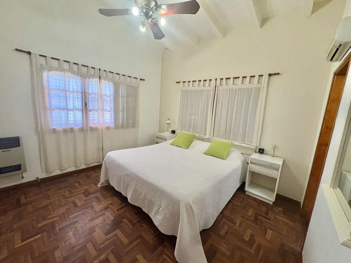 SINGLE-STORY HOUSE FOR SALE IN EL TALAR DE MENDIOLAZA—ELIGIBLE FOR A MORTGAGE