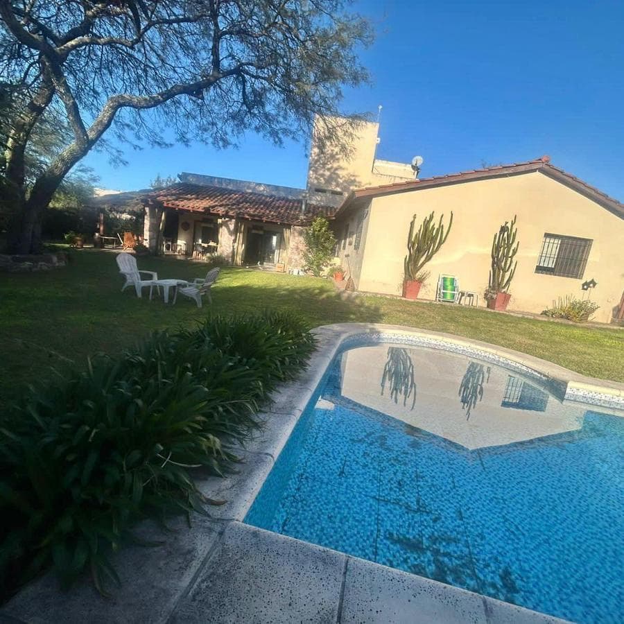 4-BEDROOM HOUSE FOR SALE IN CALICANTO, VILLA WARCALDE, CORDOBA