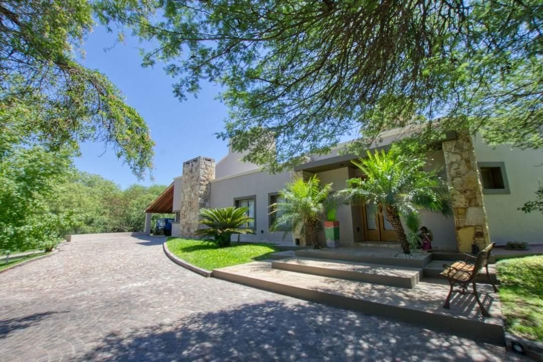 HOUSE FOR SALE: 6-BEDROOM COUNTRY HOME IN EL BOSQUE, VILLA WARCALDE—SINGLE-STORY