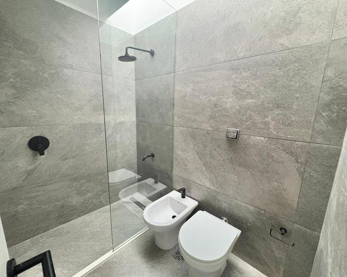 HOUSE FOR SALE: 3 BEDROOMS, SINGLE-STORY, PATAGONIA HOME, VILLA WARCALDE, CORDOBA