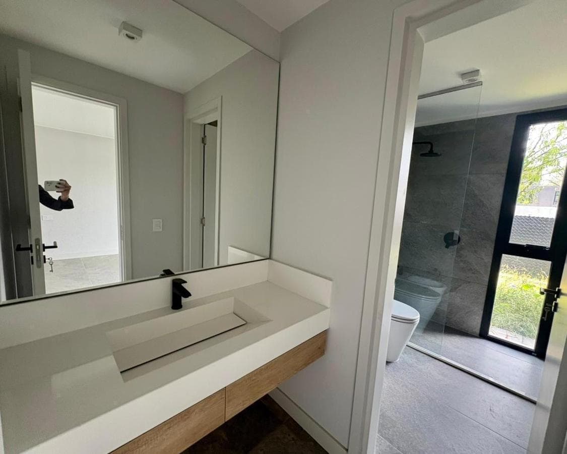HOUSE FOR SALE: 3 BEDROOMS, SINGLE-STORY, PATAGONIA HOME, VILLA WARCALDE, CORDOBA