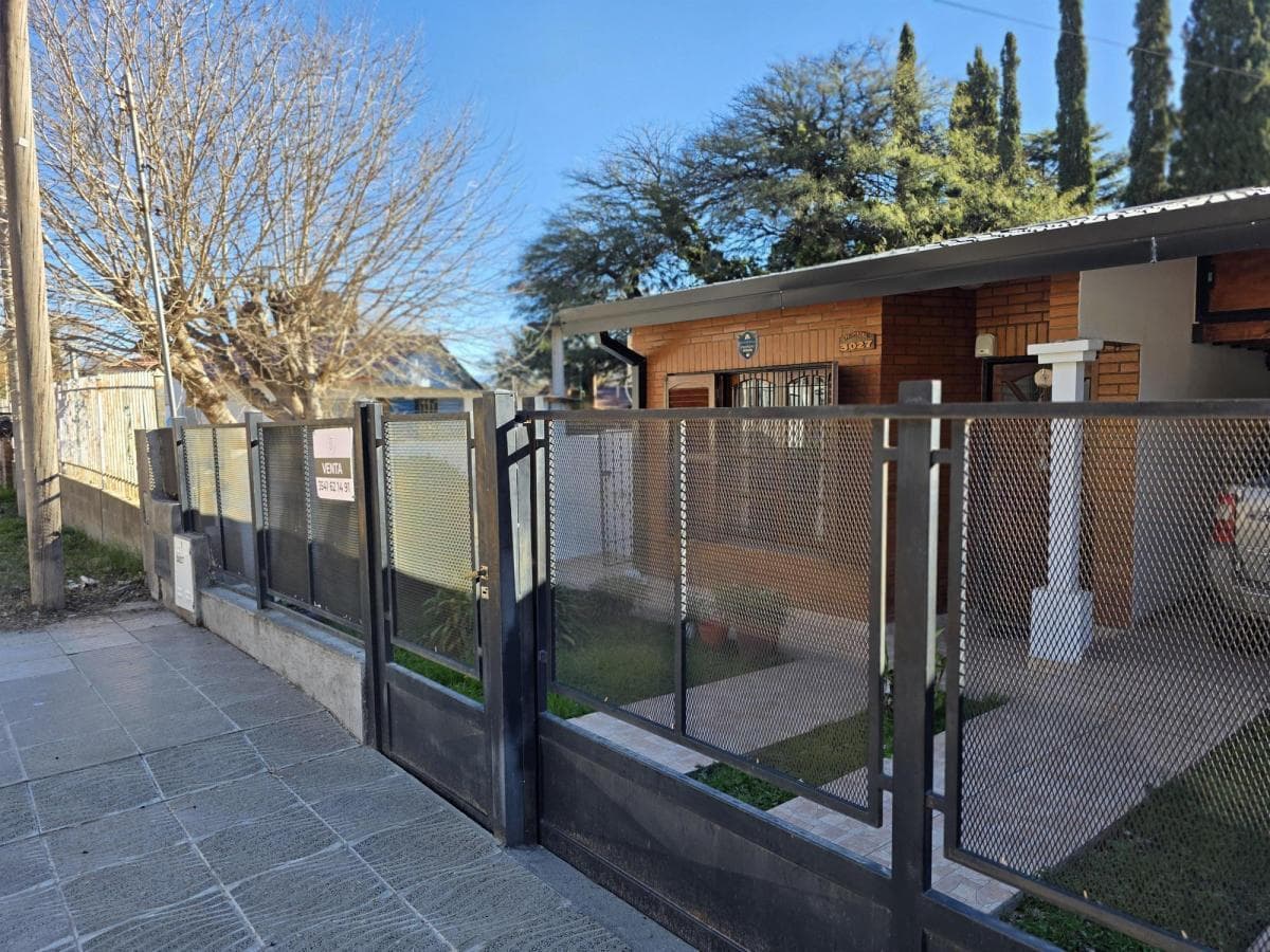 3-BEDROOM HOUSE FOR SALE IN SOL Y RIO