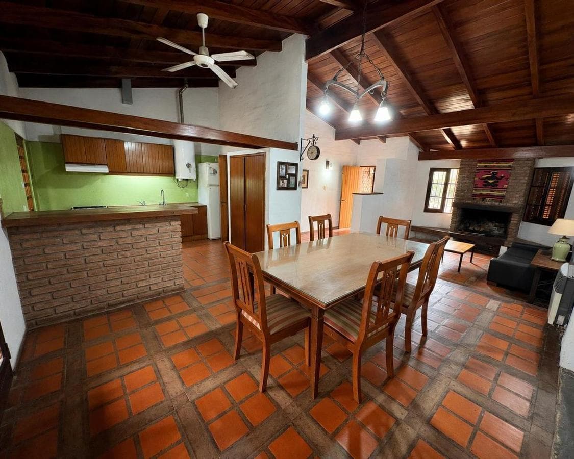 HOUSE FOR SALE: 3-BEDROOM VILLA IN WARCALDE WITH BARBECUE AREA AND POOL