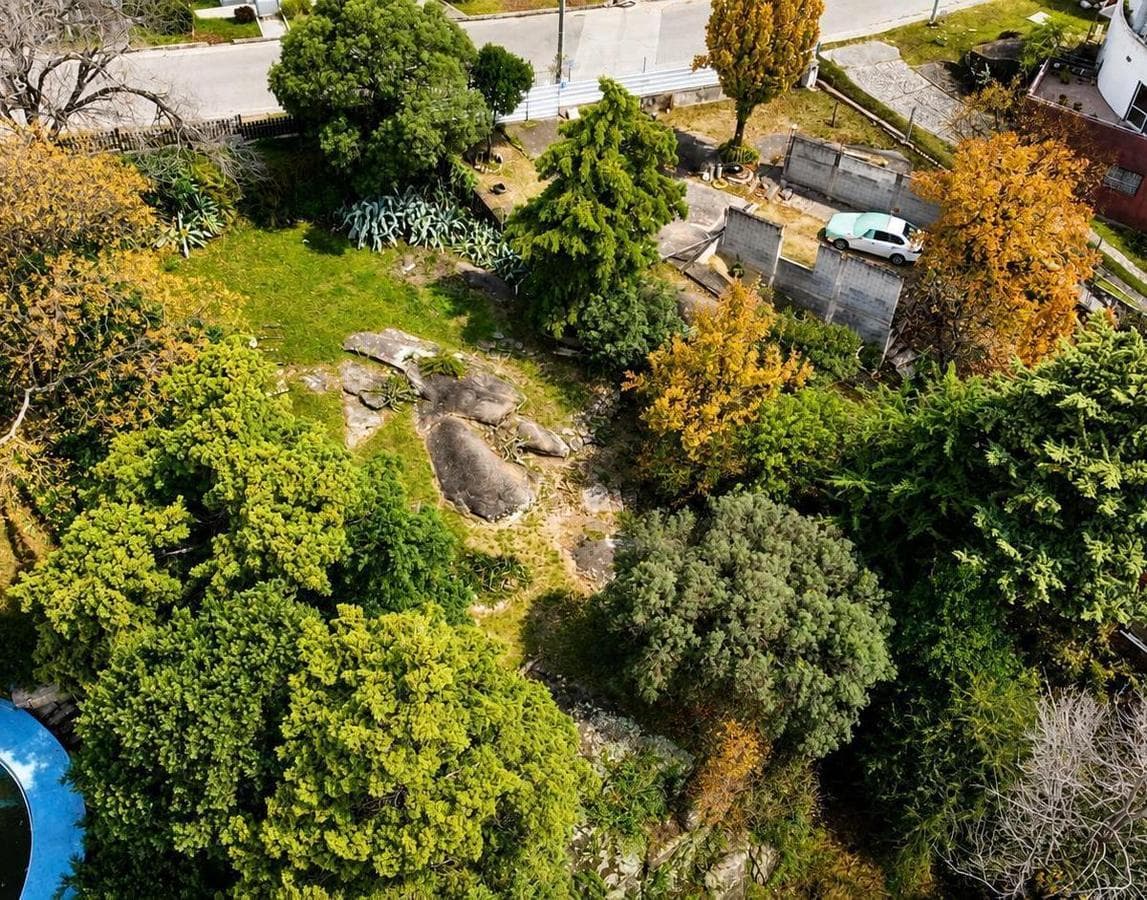 Large Lot for Sale in Villa del Lago, Located on the Highway