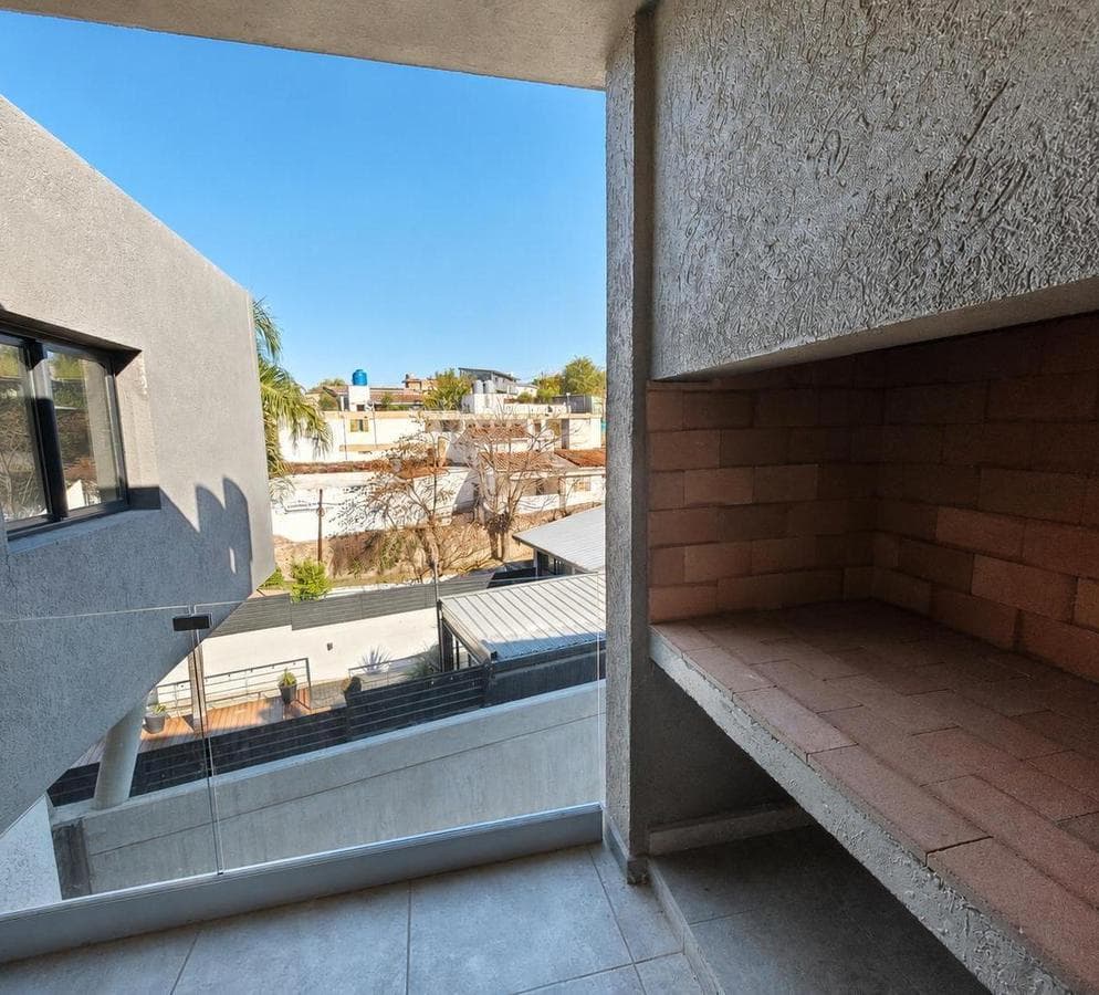 1-BEDROOM APARTMENT FOR SALE WITH GARAGE