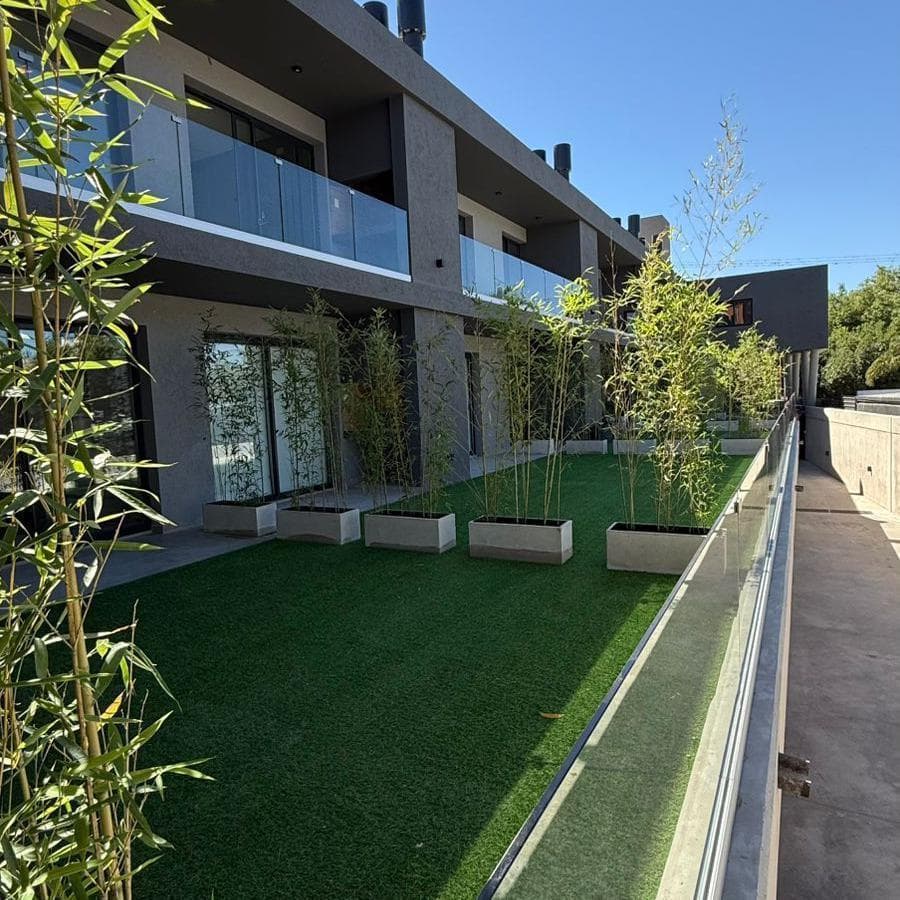 1-BEDROOM APARTMENT FOR SALE WITH GARAGE