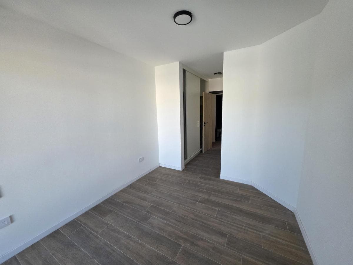 1-BEDROOM APARTMENT FOR SALE WITH GARAGE