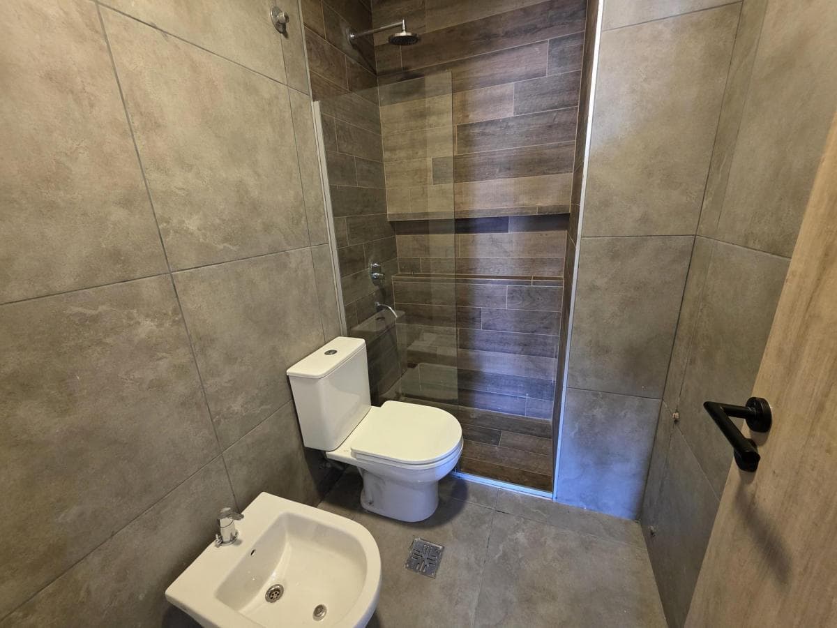 1-BEDROOM APARTMENT FOR SALE WITH GARAGE