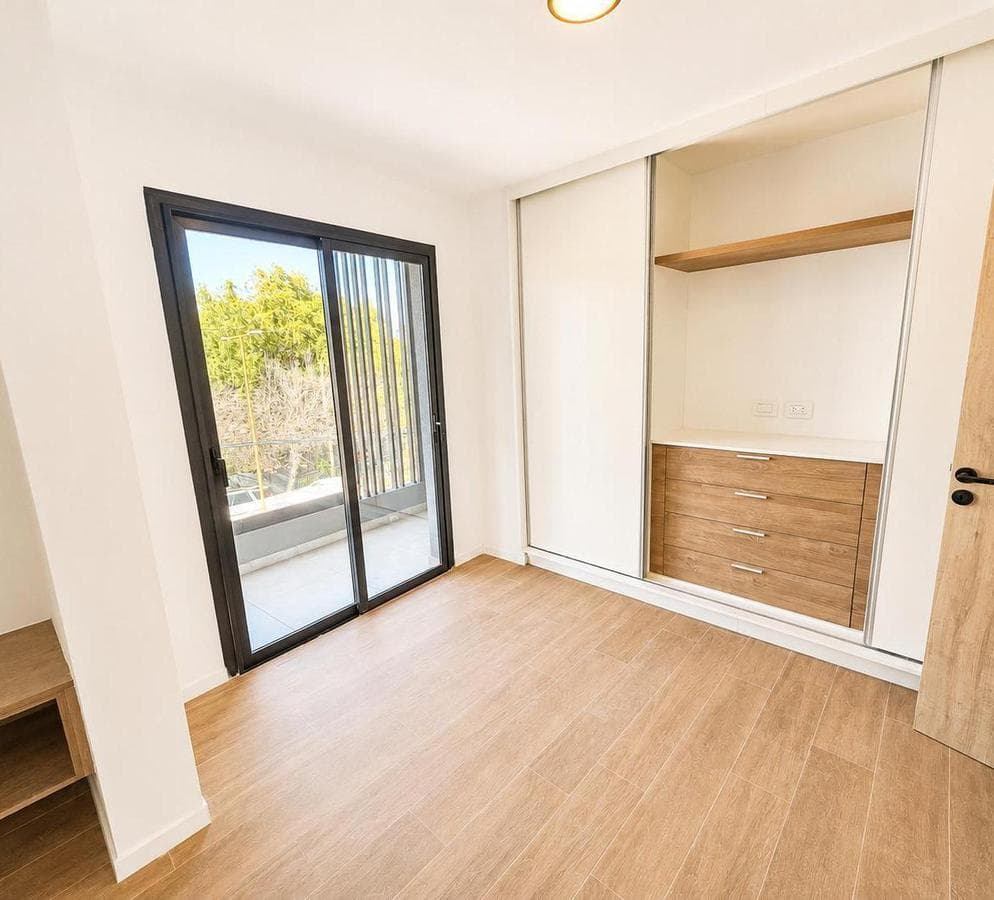 BRAND-NEW PREMIUM 2-BEDROOM APARTMENT FOR SALE