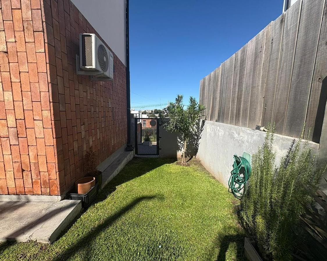 DUPLEX FOR SALE IN HOUSING MIRADORES DE LA CUESTA II, CUESTA COLORADA, LA CALERA, CORDOBA—ELIGIBLE FOR MORTGAGE