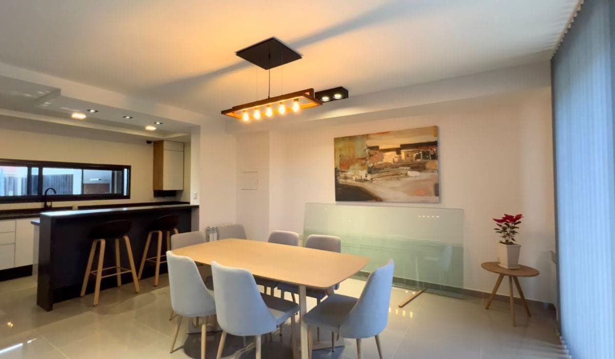 3-BEDROOM DUPLEX FOR SALE IN SAN IGNACIO VILLAGE!!!