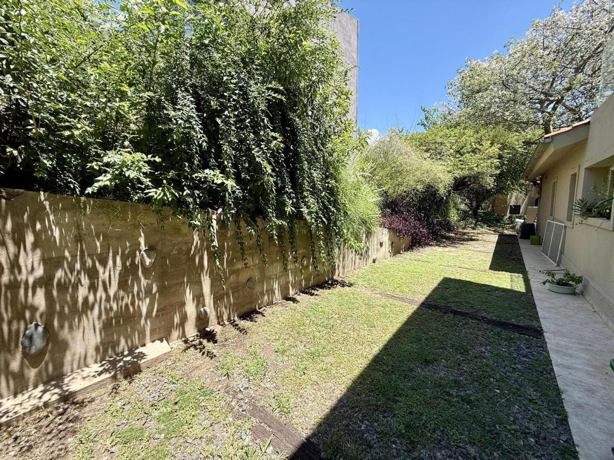 4-Bedroom House for Sale in Country La Rufina