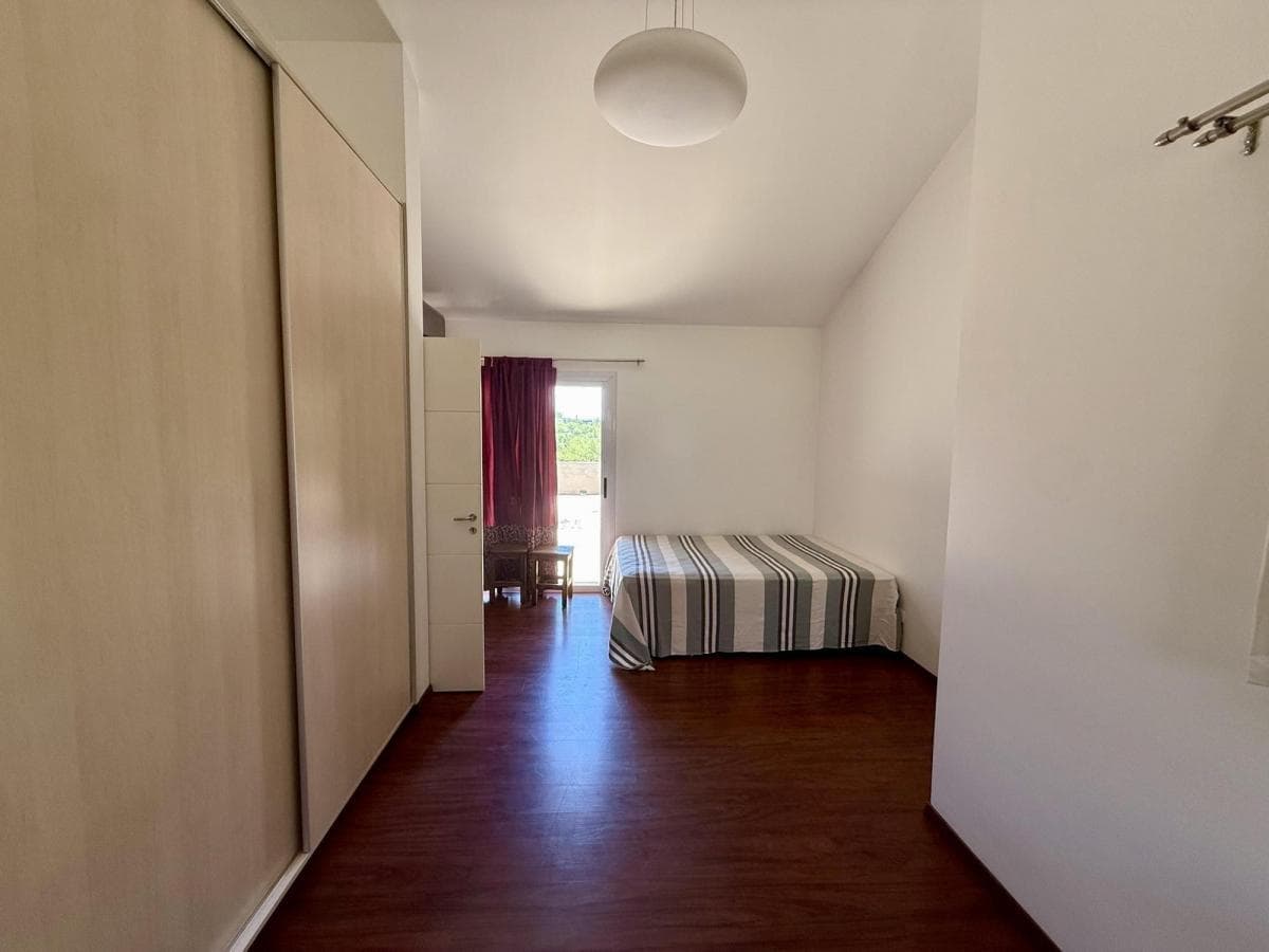 4-Bedroom House for Sale in Country La Rufina