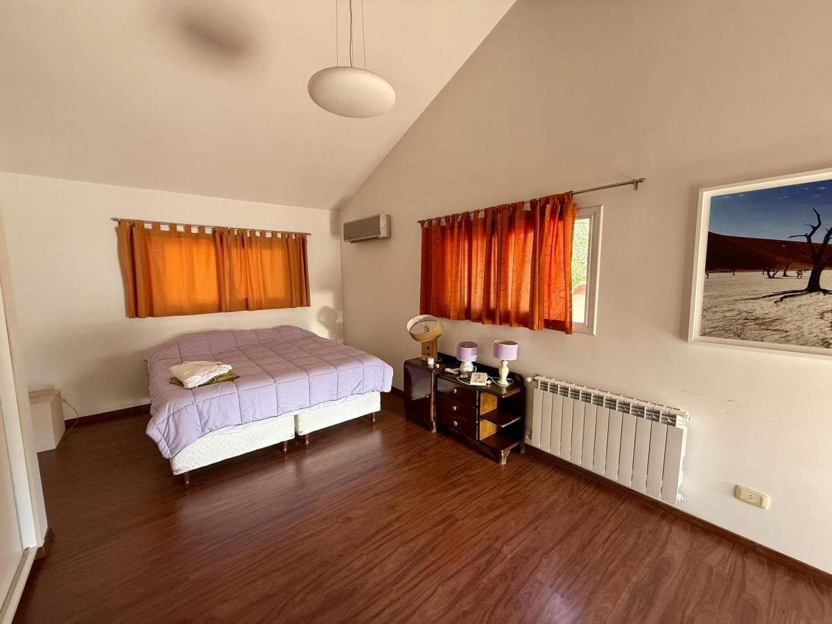 4-Bedroom House for Sale in Country La Rufina