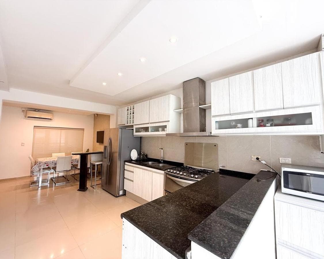 4-BEDROOM HOUSE FOR SALE WITH SWIMMING POOL IN ALTOS DE VILLA CABRERA