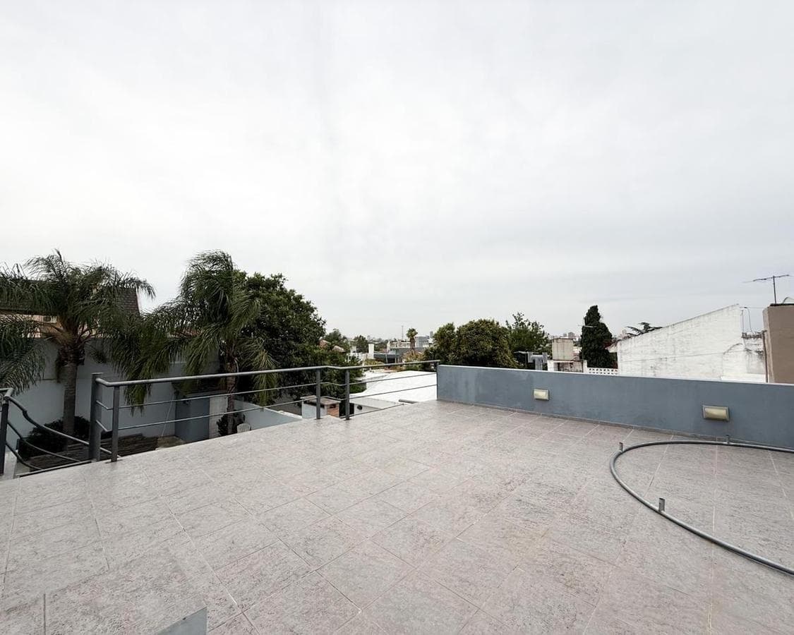 4-BEDROOM HOUSE FOR SALE WITH SWIMMING POOL IN ALTOS DE VILLA CABRERA