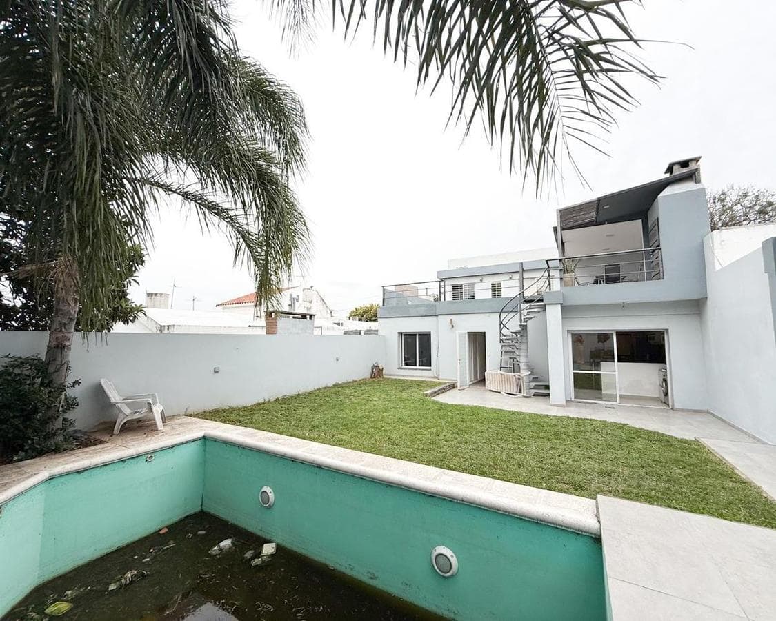 4-BEDROOM HOUSE FOR SALE WITH SWIMMING POOL IN ALTOS DE VILLA CABRERA