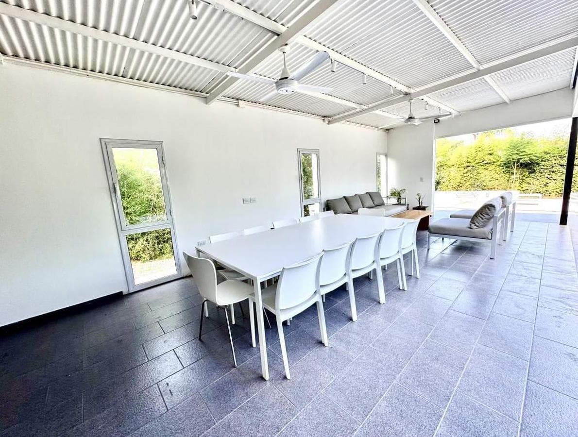 EXCLUSIVE LISTING: CASA CHACRAS DE LA VILLA - VILLA ALLENDE