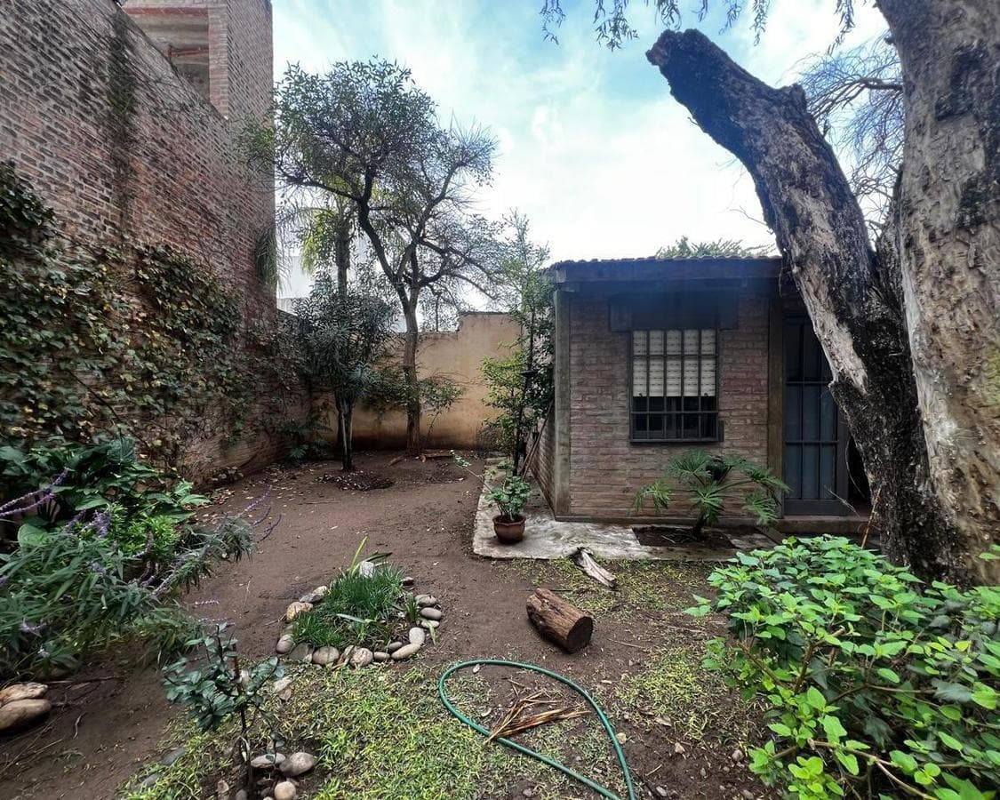 HOUSE FOR SALE: 3 BEDROOMS IN COLINAS DEL CERRO