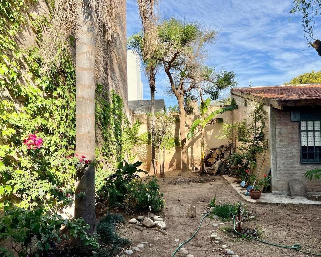HOUSE FOR SALE: 3 BEDROOMS IN COLINAS DEL CERRO
