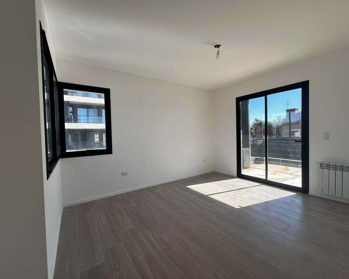 3-BEDROOM DUPLEX FOR SALE IN RIVERA NORTE, GATED COMMUNITY