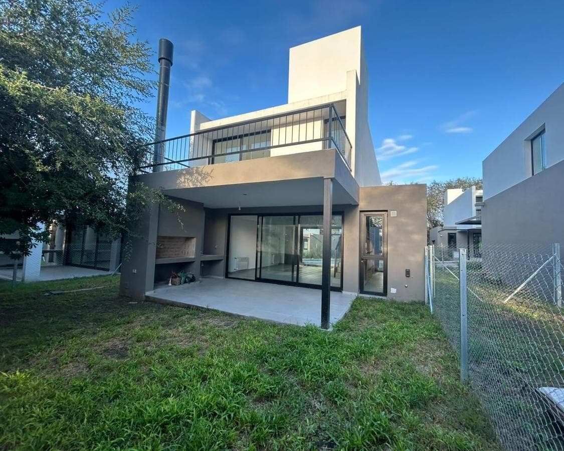 Duplex House in La Escondida Housing Development, Arguello Neighborhood