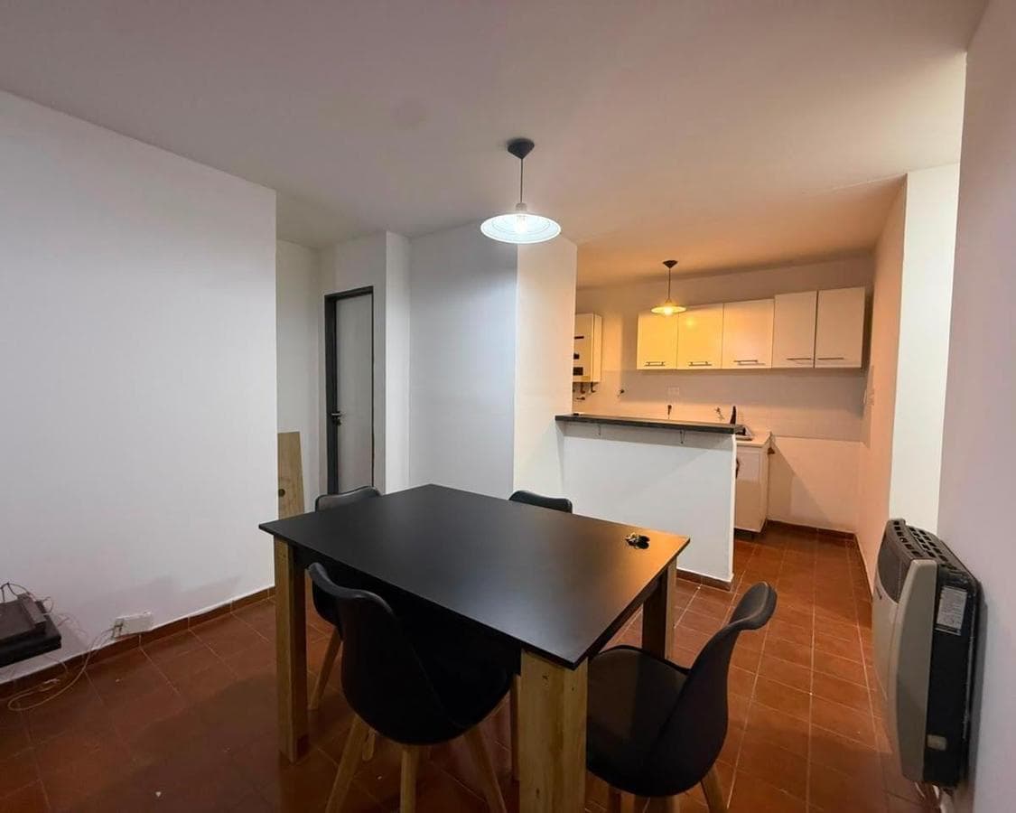 FOR SALE: GREAT DEAL, EXCELLENT LOCATION, RENOVATED AND FURNISHED - PLAZA COLON -