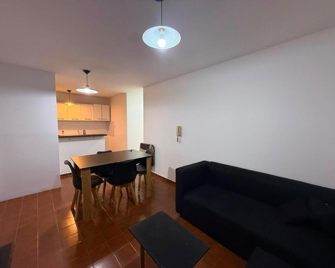 FOR SALE: GREAT DEAL, EXCELLENT LOCATION, RENOVATED AND FURNISHED - PLAZA COLON -