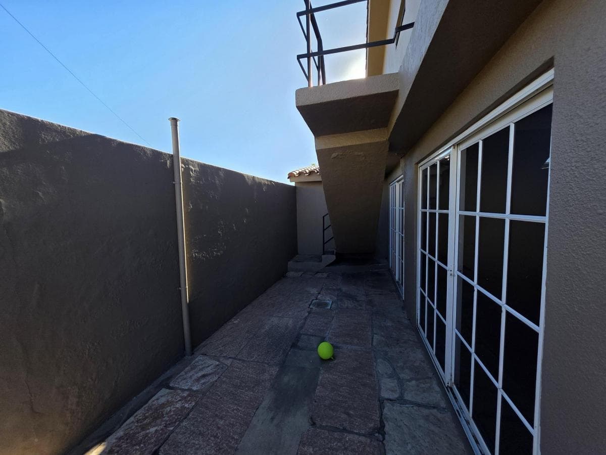 HOUSES AND APARTMENTS FOR SALE IN SANTA RITA