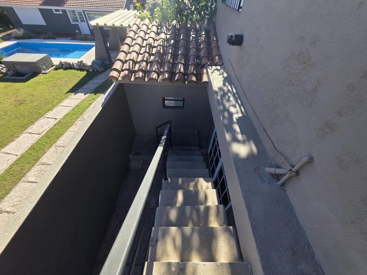 HOUSES AND APARTMENTS FOR SALE IN SANTA RITA