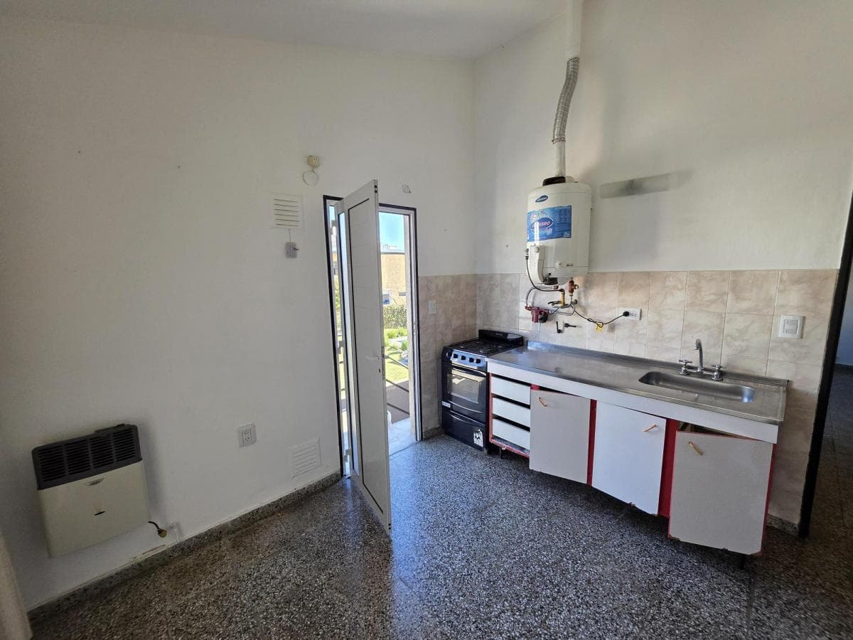 HOUSES AND APARTMENTS FOR SALE IN SANTA RITA