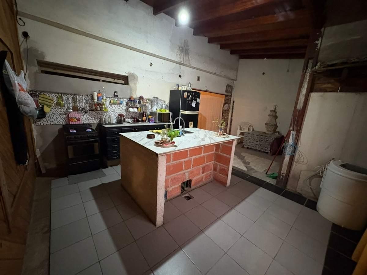 HOUSE FOR SALE IN NEED OF RENOVATION: 3 BEDROOMS, SINGLE STORY, QUEBRADA DE LAS ROSAS