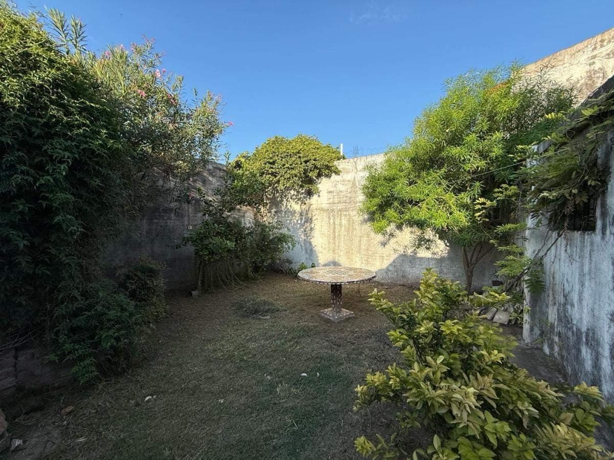 HOUSE FOR SALE IN NEED OF RENOVATION: 3 BEDROOMS, SINGLE STORY, QUEBRADA DE LAS ROSAS