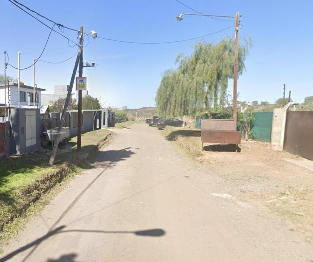 FOR SALE: IDEAL HOUSING LOT IN LA CAROLINA