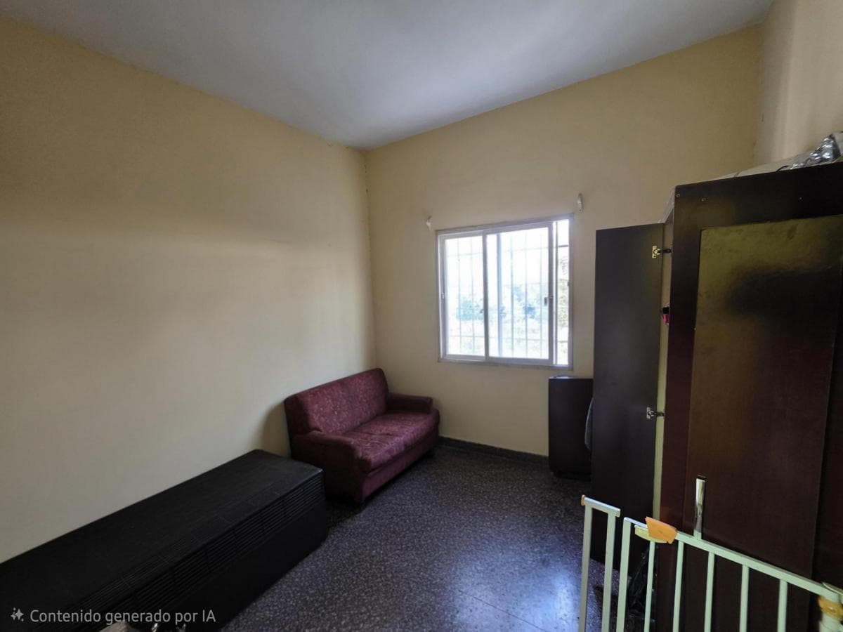 HOUSE FOR SALE: 3 BEDROOMS, 2 APARTMENTS IN VILLA CARLOS PAZ